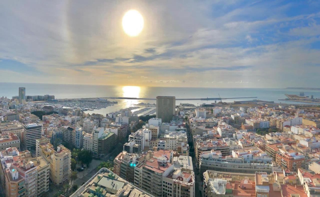 Apartamento Luxury & Top Sea View อาลิกันเต ภายนอก รูปภาพ